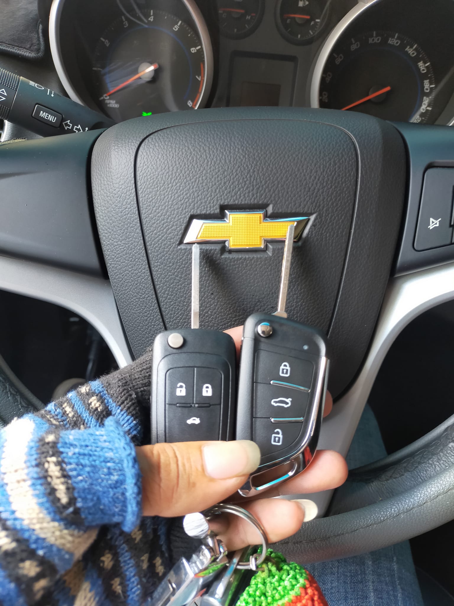 Làm chìa khóa ô tô Chevrolet